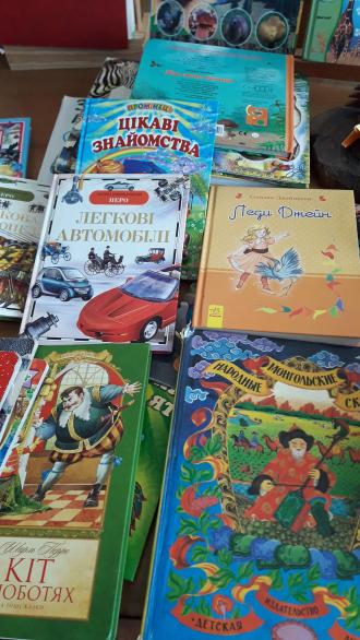 /Files/images/2022-2023_nr/bbloteka/volonter_knigi/волон3.jpg